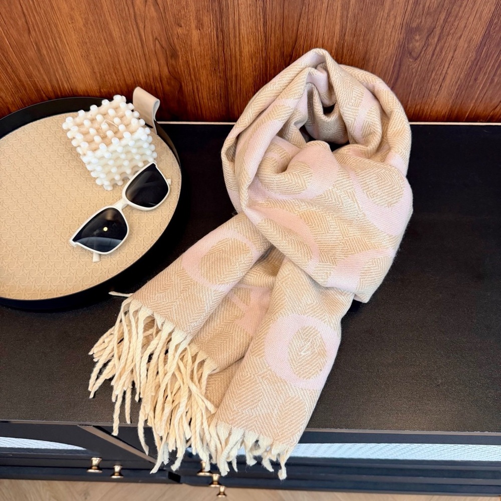 Elegant Cream & Light Pink Fringe Scarf